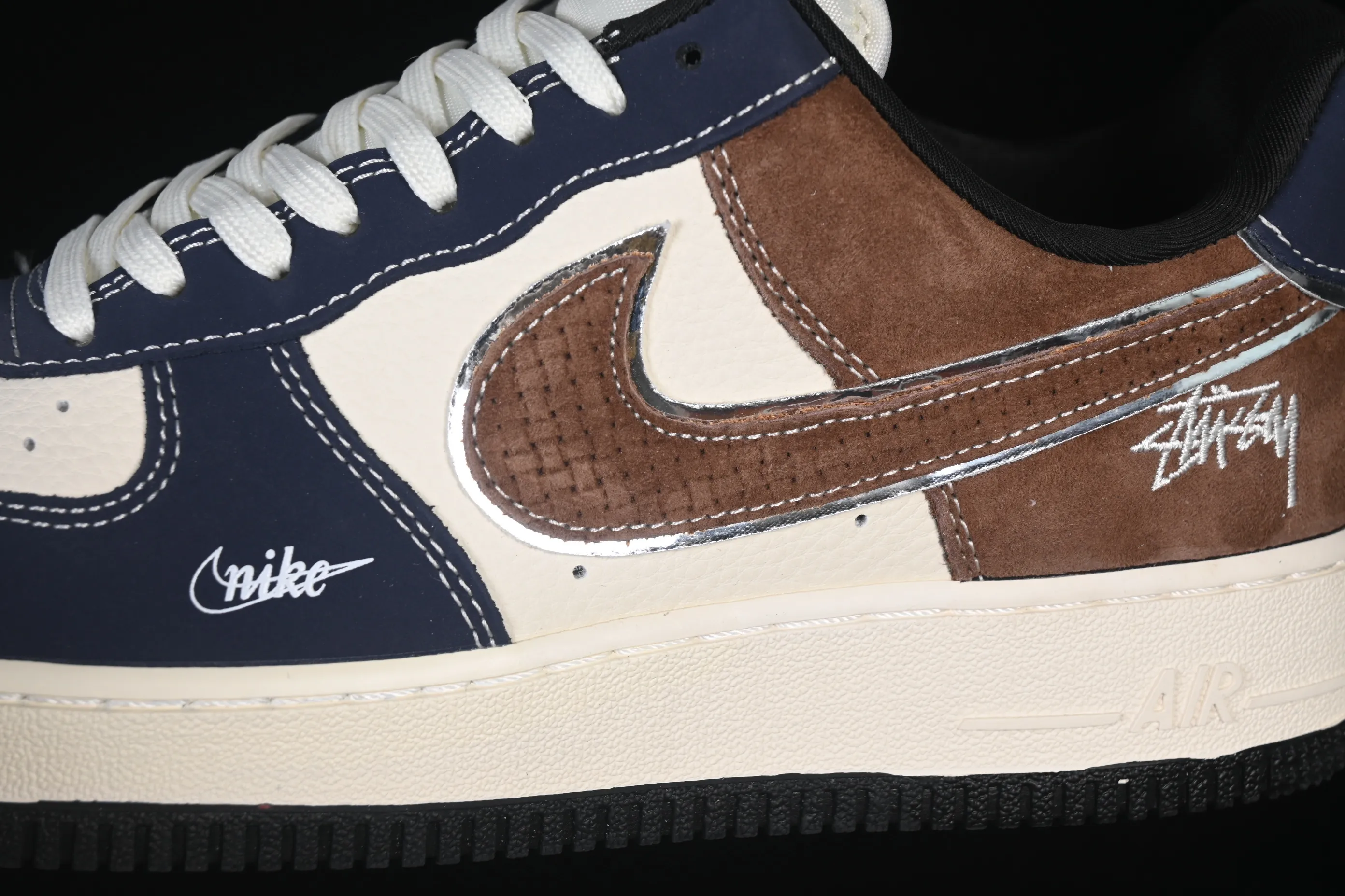 All categories Nk Air Force 1 Air Force series Nk Air Force 1 Low Air Force low-top Nike Air Force 1'07 Low Stussy co-branded blue brown pig leather Air Force 1 low-top casual sneakers DF0188-105